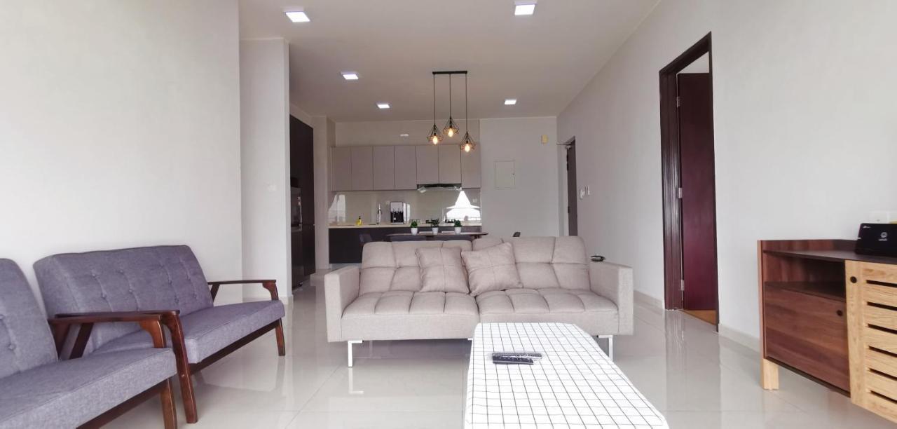 Superb Seaview Royal Strand Danga Bay Country Garden Lägenhet Johor Bahru Exteriör bild