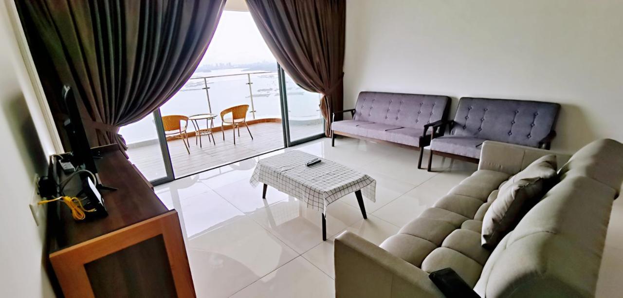 Superb Seaview Royal Strand Danga Bay Country Garden Lägenhet Johor Bahru Exteriör bild